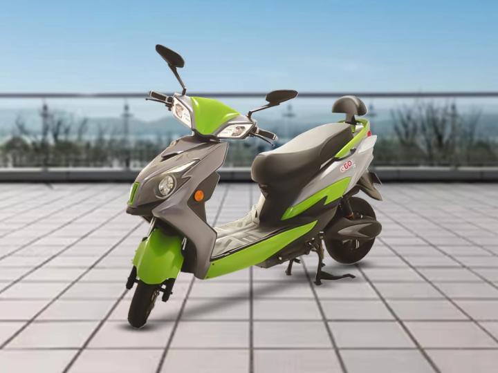 Ujaas eGo T3